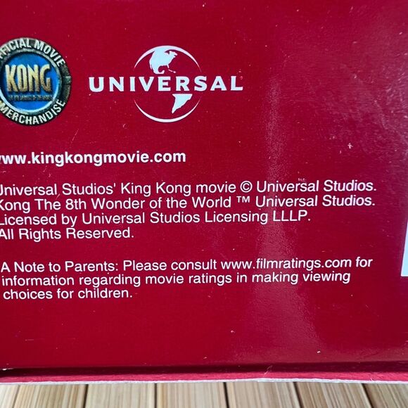 CARLTON CARDS HEIRLOOM KING KONG TO THE RESCUE ORNAMENT #148 - Picture 4 of 9